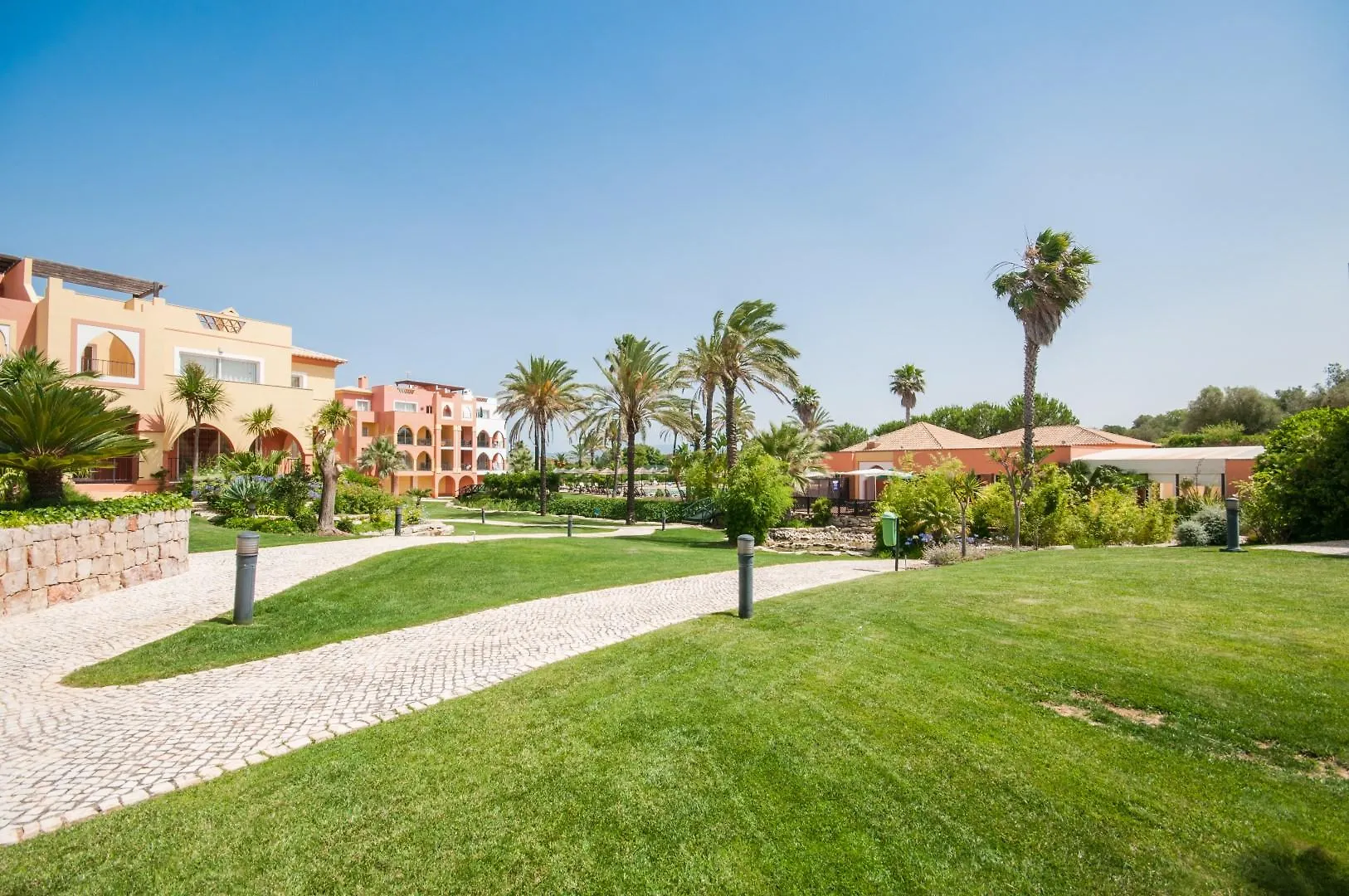 Jardim Da Meia Praia Resort Lagos